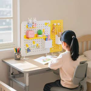 Bảng lỗ Pegboard chân đứng để bàn Dola Home