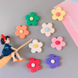 Hoa nam châm nhỏ nhắn Dola Home